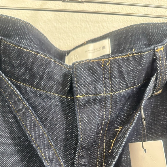Zara NWT denim jeans . Wide leg with seam down legs. Cute style! - Picture 6 of 14